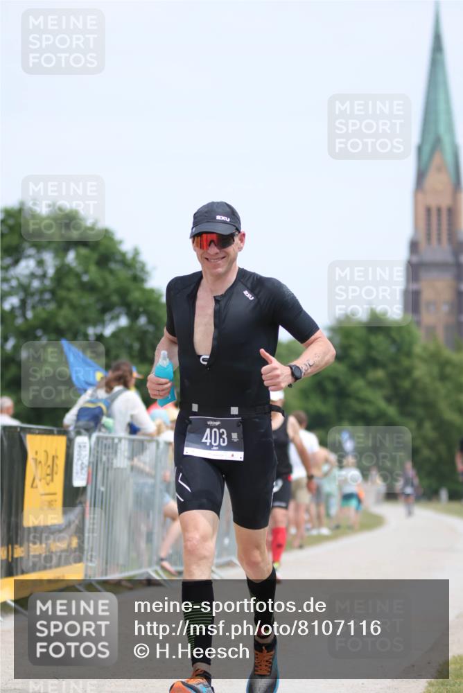 22.06.2025 - Viking Triathlon H.Heesch http://msf.ph/oto/8107116 22.06.2025 13:54:33 Laufen 141, 188, 403 meine-sportfotos.de