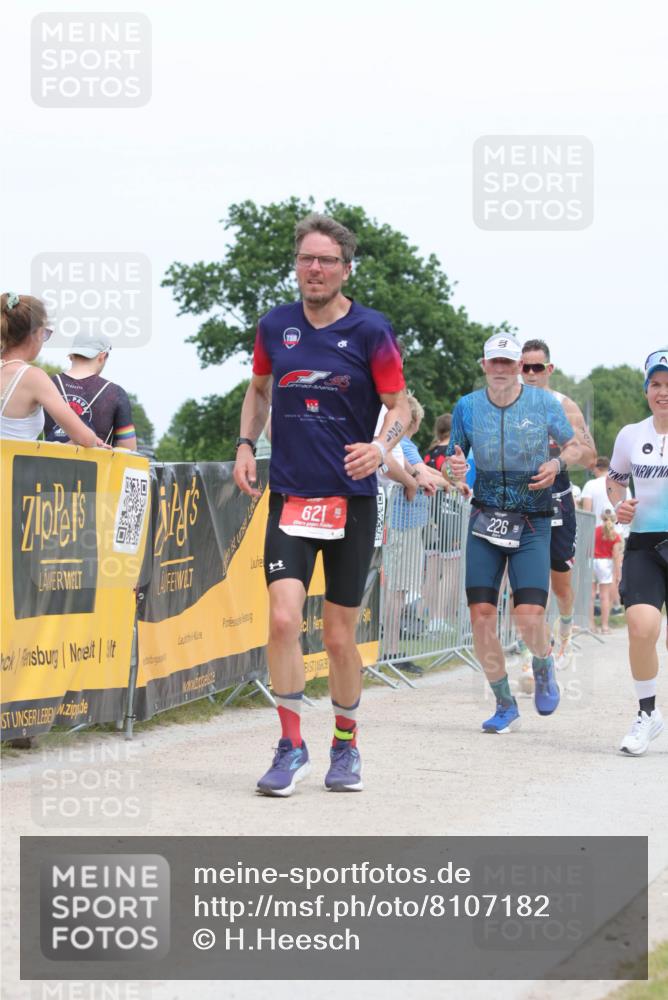 22.06.2025 - Viking Triathlon H.Heesch http://msf.ph/oto/8107182 22.06.2025 14:30:53 Laufen 226, 256, 340, 411, 621 meine-sportfotos.de