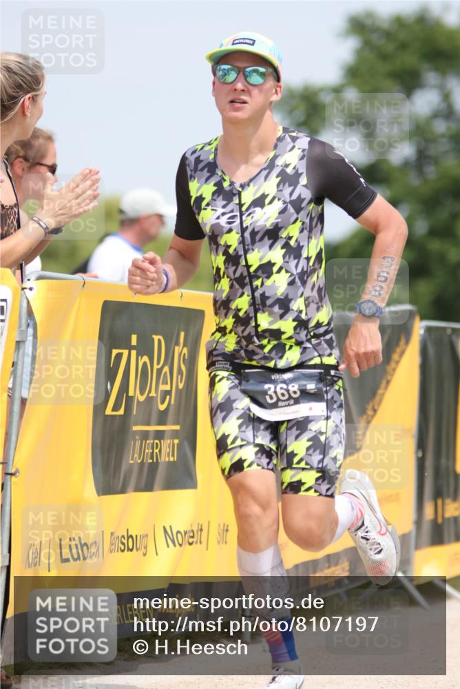 22.06.2025 - Viking Triathlon H.Heesch http://msf.ph/oto/8107197 22.06.2025 14:19:38 Laufen 368 meine-sportfotos.de