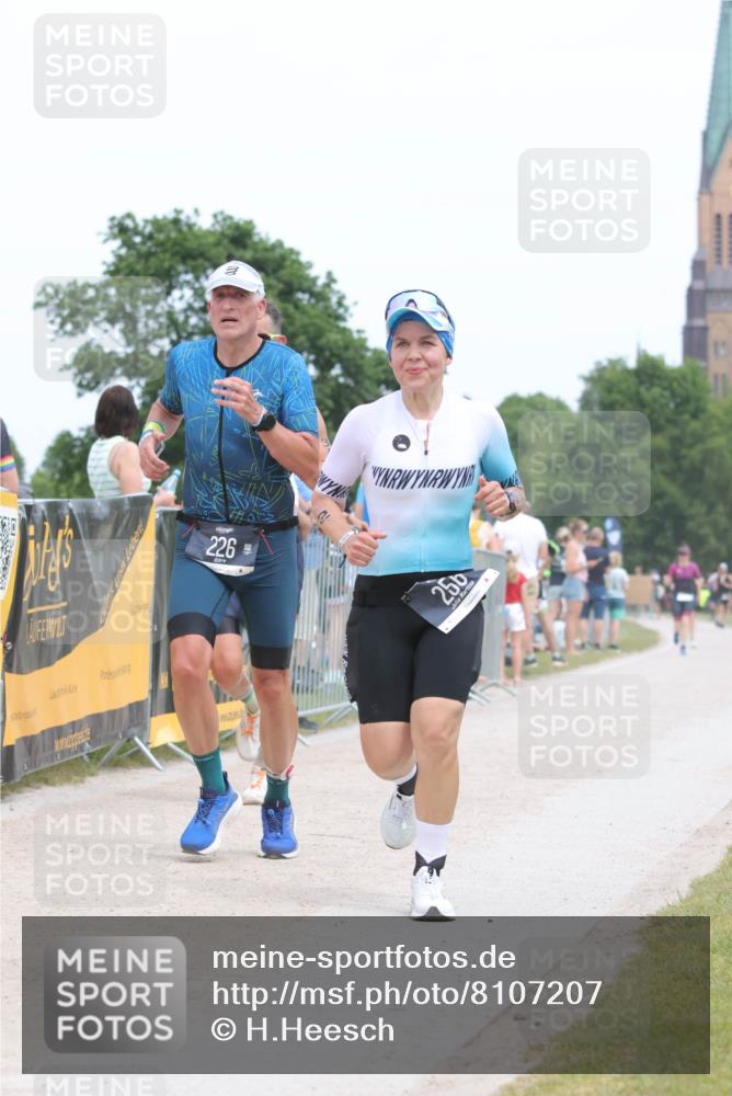 22.06.2025 - Viking Triathlon H.Heesch http://msf.ph/oto/8107207 22.06.2025 14:30:54 Laufen 226, 256, 340, 411, 621 meine-sportfotos.de