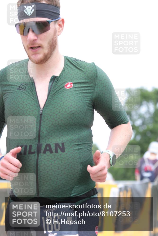 22.06.2025 - Viking Triathlon H.Heesch http://msf.ph/oto/8107253 22.06.2025 14:31:19 Laufen 186, 265 meine-sportfotos.de