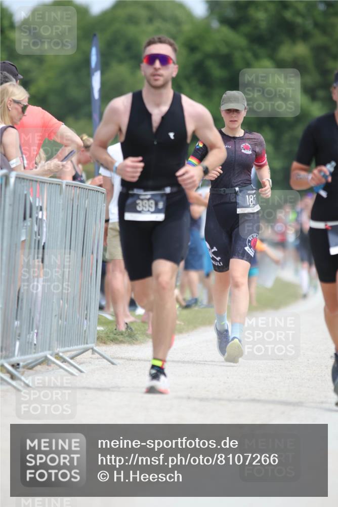 22.06.2025 - Viking Triathlon H.Heesch http://msf.ph/oto/8107266 22.06.2025 13:55:16 Laufen 183, 399, 453, 521 meine-sportfotos.de