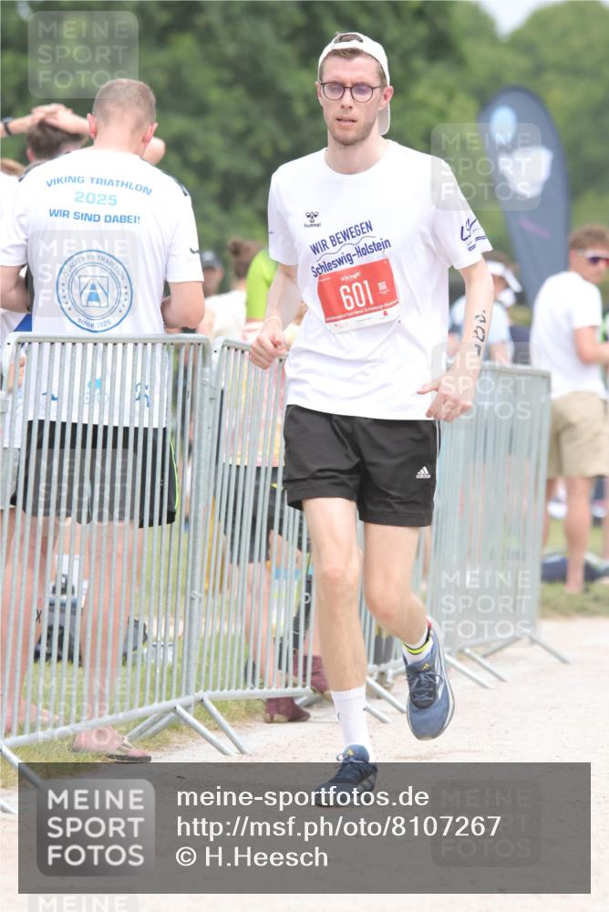 22.06.2025 - Viking Triathlon H.Heesch http://msf.ph/oto/8107267 22.06.2025 14:42:01 Laufen 184, 356, 366, 601, 637 meine-sportfotos.de