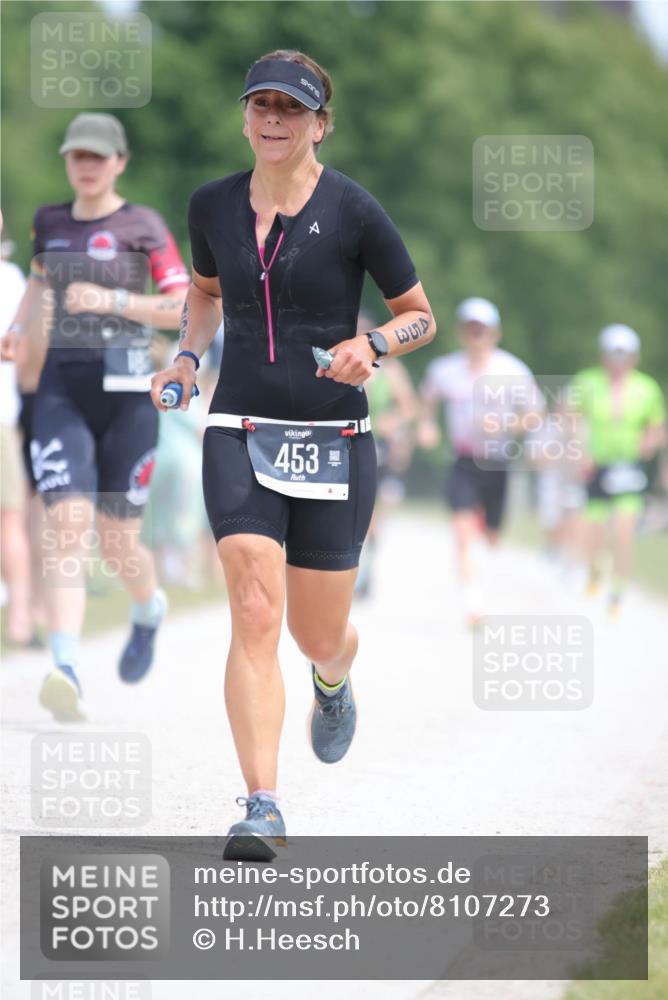 22.06.2025 - Viking Triathlon H.Heesch http://msf.ph/oto/8107273 22.06.2025 13:55:17 Laufen 183, 399, 453, 521 meine-sportfotos.de
