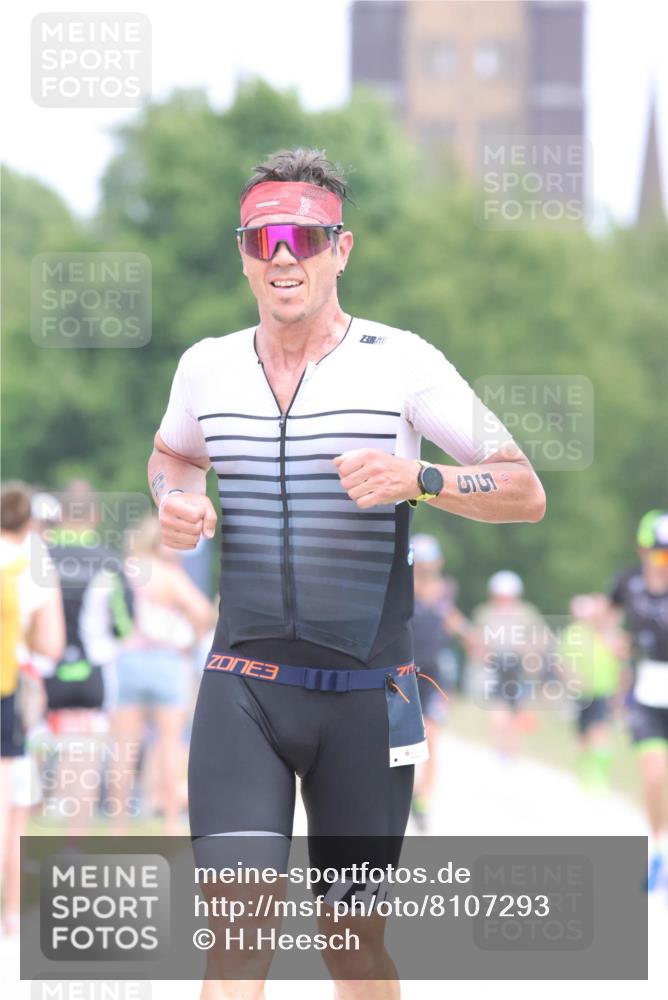 22.06.2025 - Viking Triathlon H.Heesch http://msf.ph/oto/8107293 22.06.2025 14:31:26 Laufen 55, 265 meine-sportfotos.de