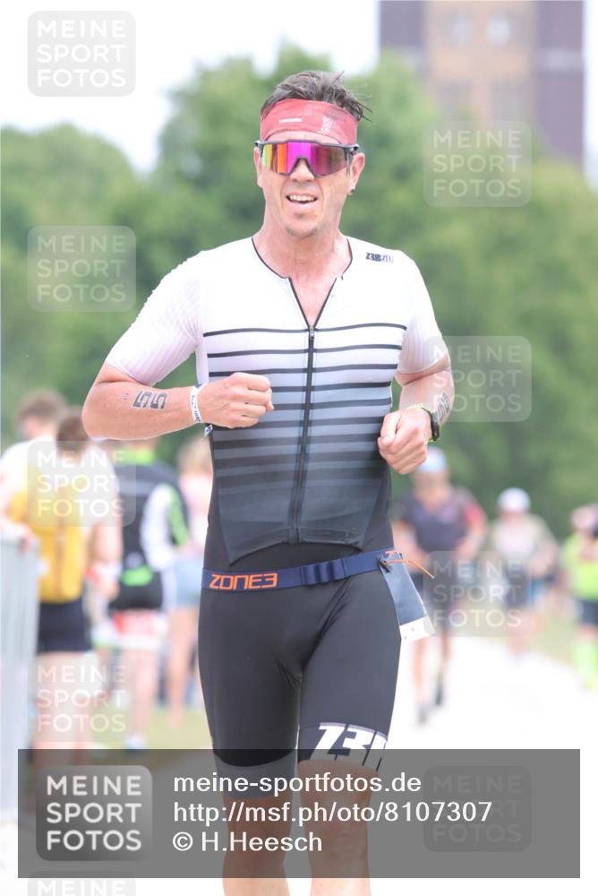 22.06.2025 - Viking Triathlon H.Heesch http://msf.ph/oto/8107307 22.06.2025 14:31:27 Laufen 55, 265 meine-sportfotos.de
