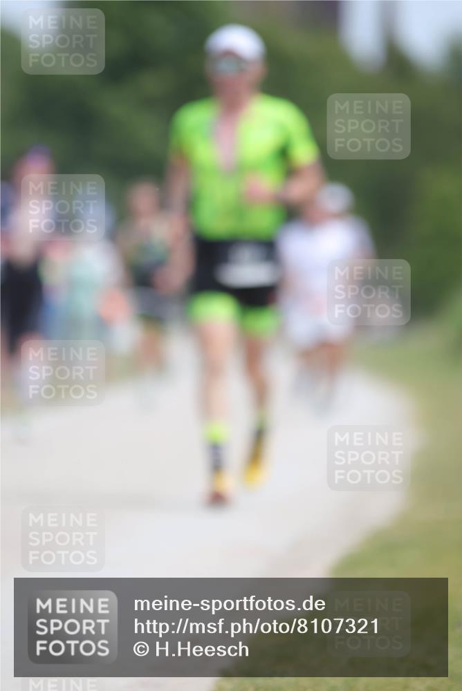 22.06.2025 - Viking Triathlon H.Heesch http://msf.ph/oto/8107321 22.06.2025 13:55:28 Laufen 296, 507, 521, 526 meine-sportfotos.de