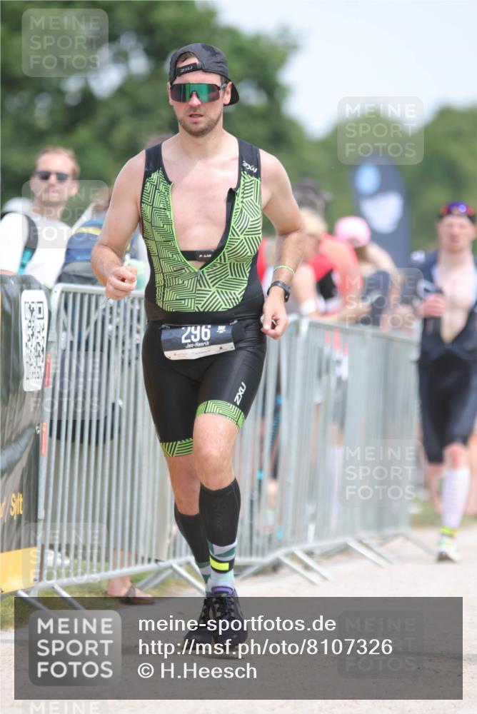 22.06.2025 - Viking Triathlon H.Heesch http://msf.ph/oto/8107326 22.06.2025 13:55:29 Laufen 296, 507, 526, 638 meine-sportfotos.de