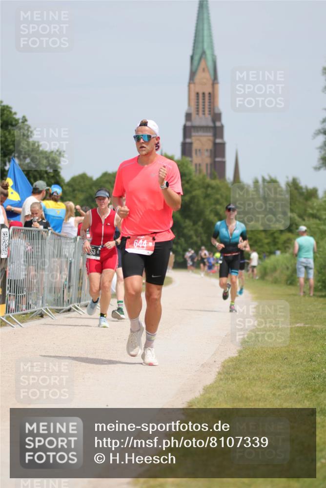 22.06.2025 - Viking Triathlon H.Heesch http://msf.ph/oto/8107339 22.06.2025 14:20:07 Laufen 136, 316, 353, 476, 644 meine-sportfotos.de
