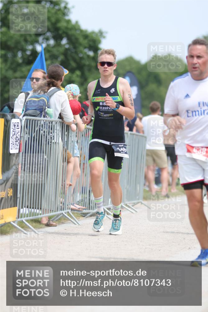 22.06.2025 - Viking Triathlon H.Heesch http://msf.ph/oto/8107343 22.06.2025 13:55:35 Laufen 175, 296, 348, 463, 507, 526, 638 meine-sportfotos.de