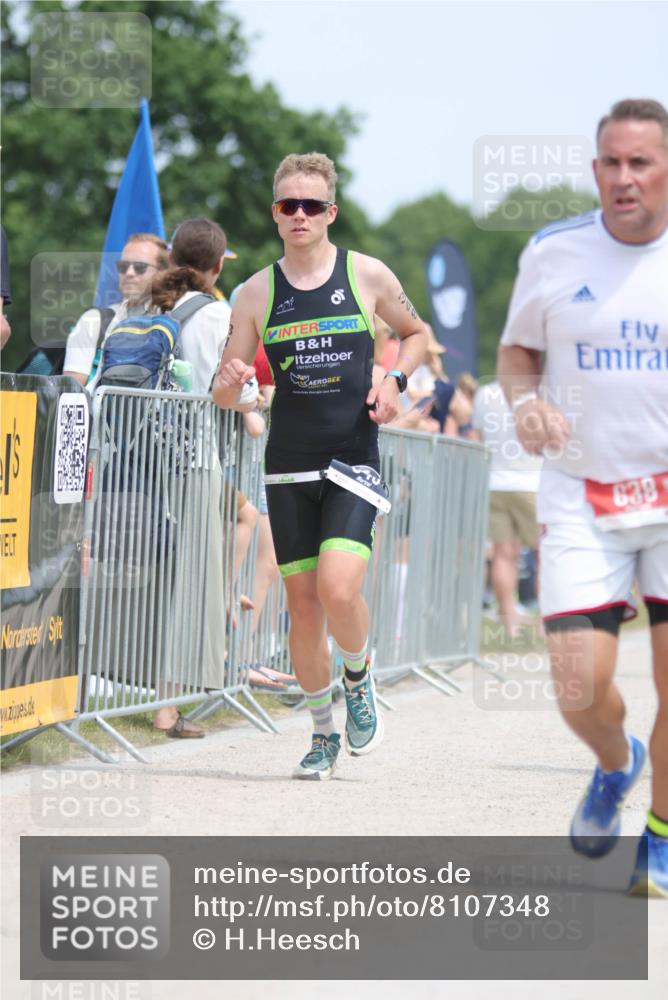 22.06.2025 - Viking Triathlon H.Heesch http://msf.ph/oto/8107348 22.06.2025 13:55:35 Laufen 175, 296, 348, 463, 507, 526, 638 meine-sportfotos.de