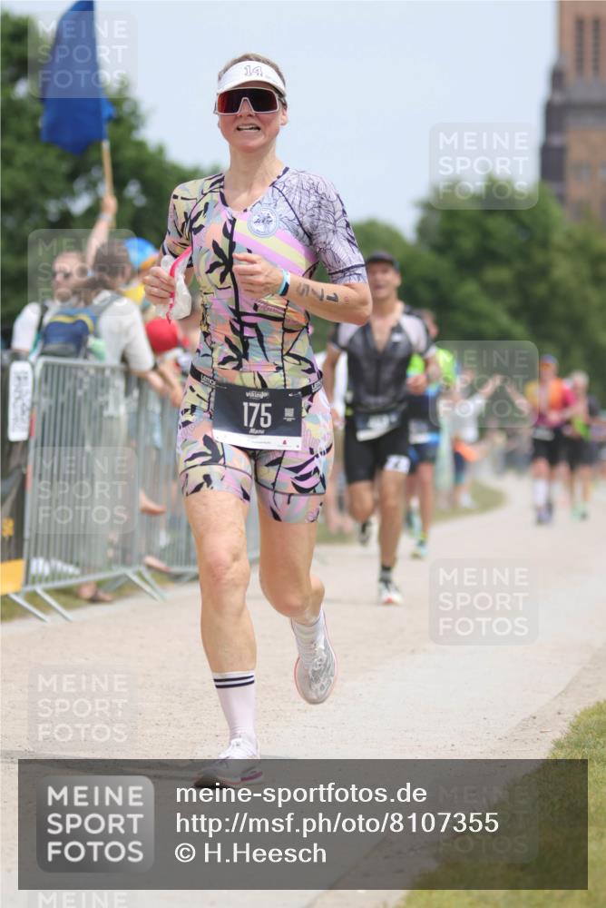 22.06.2025 - Viking Triathlon H.Heesch http://msf.ph/oto/8107355 22.06.2025 13:55:38 Laufen 29, 175, 348, 463, 526, 638 meine-sportfotos.de