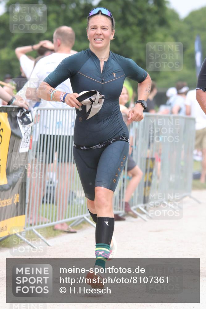 22.06.2025 - Viking Triathlon H.Heesch http://msf.ph/oto/8107361 22.06.2025 14:42:05 Laufen 184, 356, 366, 601 meine-sportfotos.de