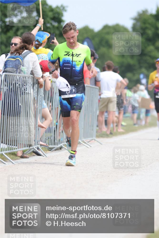 22.06.2025 - Viking Triathlon H.Heesch http://msf.ph/oto/8107371 22.06.2025 13:55:42 Laufen 29, 175, 348, 463, 554 meine-sportfotos.de