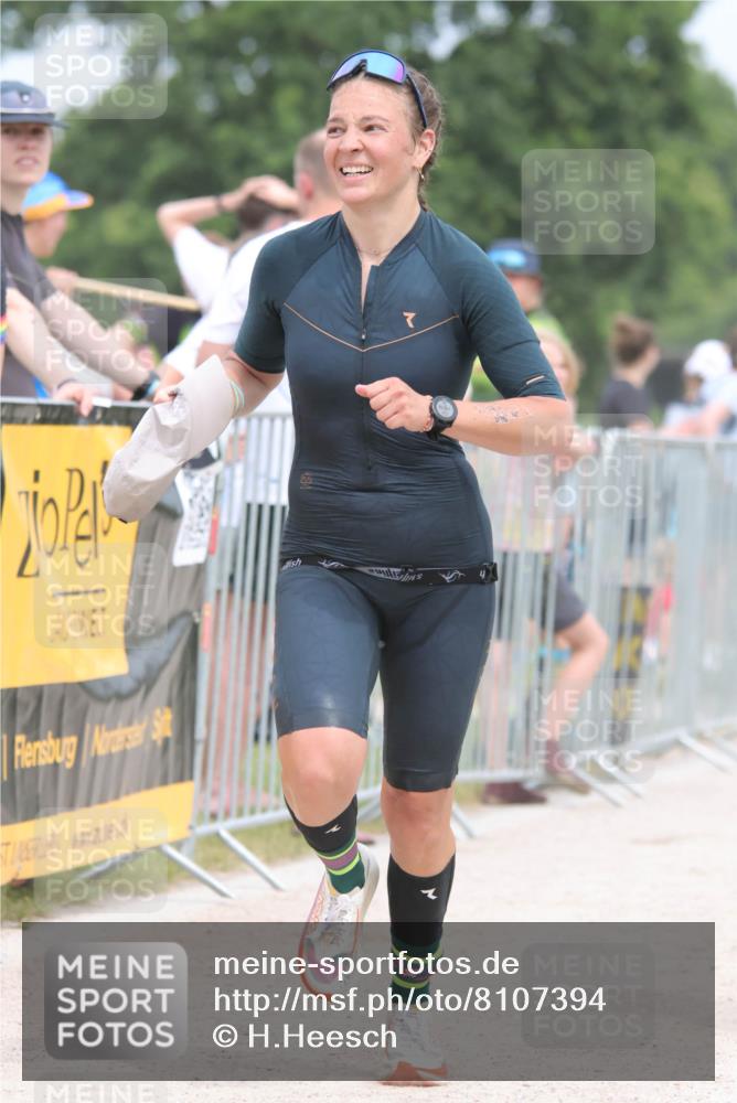 22.06.2025 - Viking Triathlon H.Heesch http://msf.ph/oto/8107394 22.06.2025 14:42:05 Laufen 184, 356, 366, 601 meine-sportfotos.de