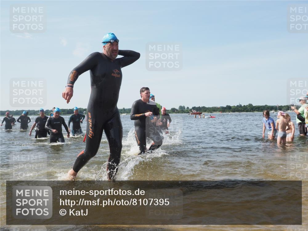 22.06.2025 - Viking Triathlon KatJ http://msf.ph/oto/8107395 22.06.2025 10:37:39 Schwimmen 21, 131, 141, 163, 177, 187, 245, 396, 411, 433, 456, 506, 614, 619, 639, 645 meine-sportfotos.de