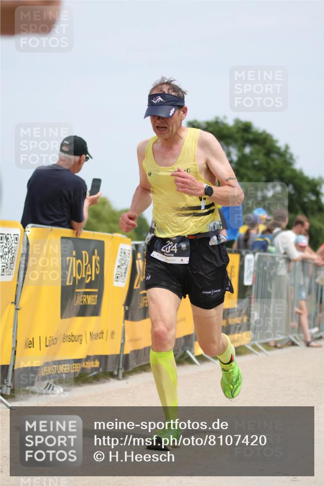22.06.2025 - Viking Triathlon H.Heesch http://msf.ph/oto/8107420 22.06.2025 13:56:15 Laufen 164, 234, 298, 351 meine-sportfotos.de