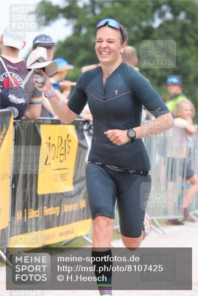 22.06.2025 - Viking Triathlon H.Heesch http://msf.ph/oto/8107425 22.06.2025 14:42:05 Laufen 184, 356, 366, 601 meine-sportfotos.de