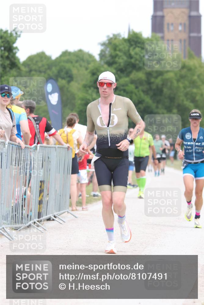 22.06.2025 - Viking Triathlon H.Heesch http://msf.ph/oto/8107491 22.06.2025 14:31:44 Laufen 17, 518 meine-sportfotos.de
