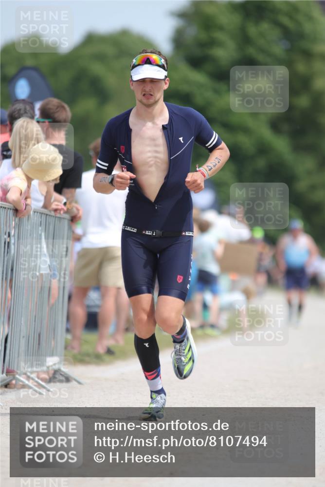 22.06.2025 - Viking Triathlon H.Heesch http://msf.ph/oto/8107494 22.06.2025 13:57:10 Laufen 544 meine-sportfotos.de