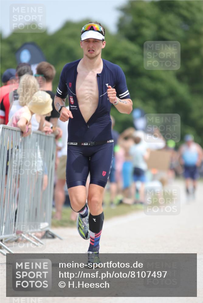 22.06.2025 - Viking Triathlon H.Heesch http://msf.ph/oto/8107497 22.06.2025 13:57:10 Laufen 544 meine-sportfotos.de