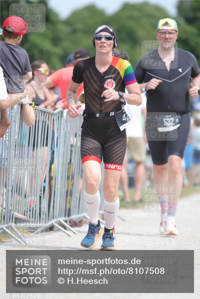 22.06.2025 - Viking Triathlon H.Heesch http://msf.ph/oto/8107508 22.06.2025 13:57:42 Laufen 106, 425, 471, 532 meine-sportfotos.de