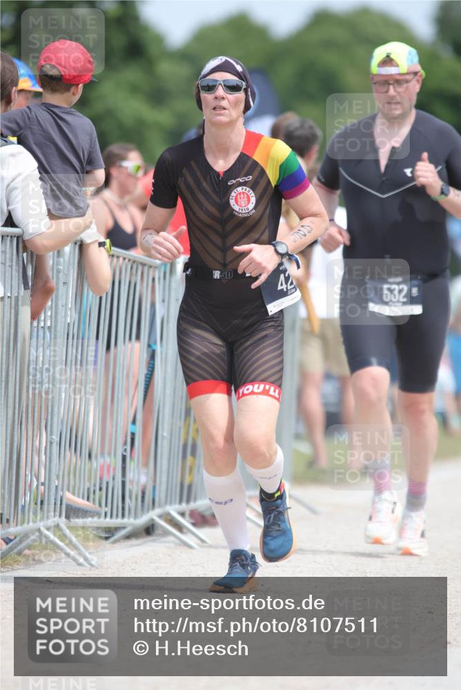 22.06.2025 - Viking Triathlon H.Heesch http://msf.ph/oto/8107511 22.06.2025 13:57:43 Laufen 106, 425, 471, 532 meine-sportfotos.de
