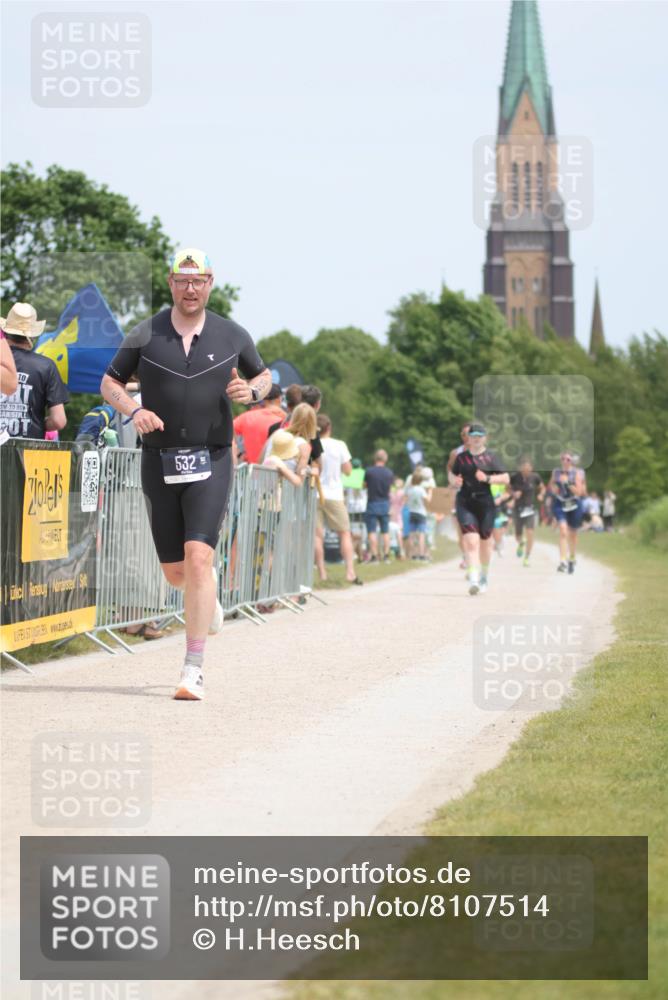 22.06.2025 - Viking Triathlon H.Heesch http://msf.ph/oto/8107514 22.06.2025 13:57:45 Laufen 425, 532 meine-sportfotos.de
