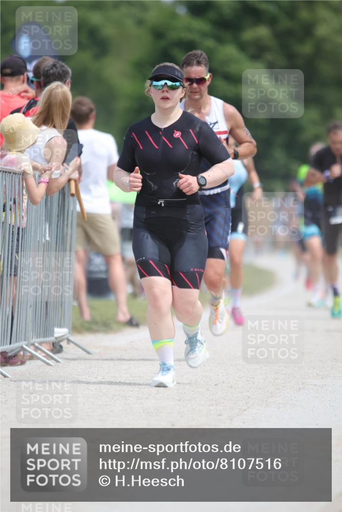 22.06.2025 - Viking Triathlon H.Heesch http://msf.ph/oto/8107516 22.06.2025 13:57:49 Laufen 240, 340, 425, 532 meine-sportfotos.de
