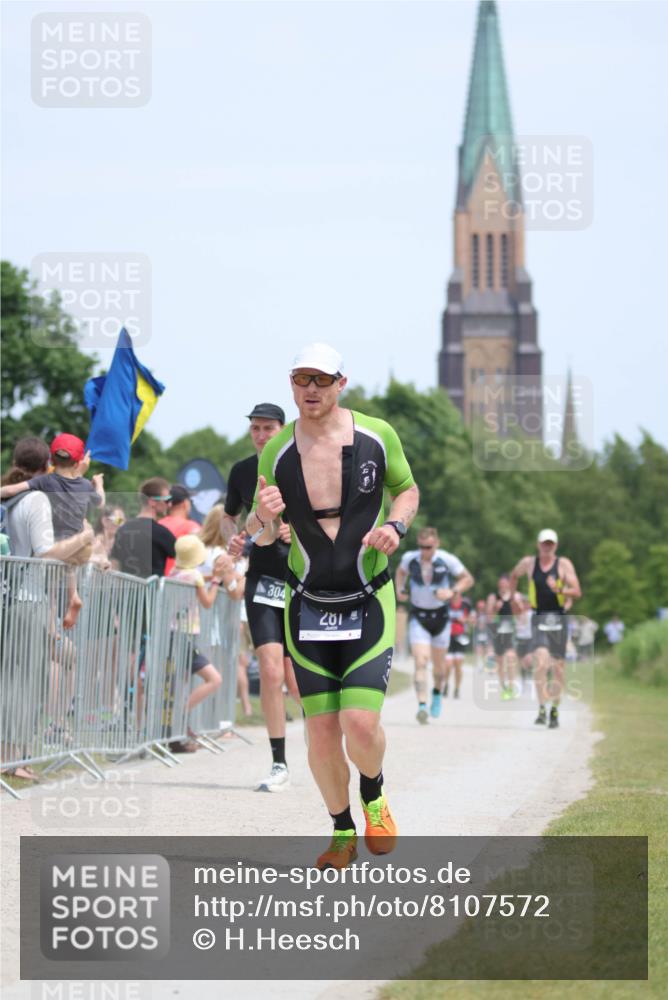 22.06.2025 - Viking Triathlon H.Heesch http://msf.ph/oto/8107572 22.06.2025 13:58:15 Laufen 26, 76, 281, 304 meine-sportfotos.de