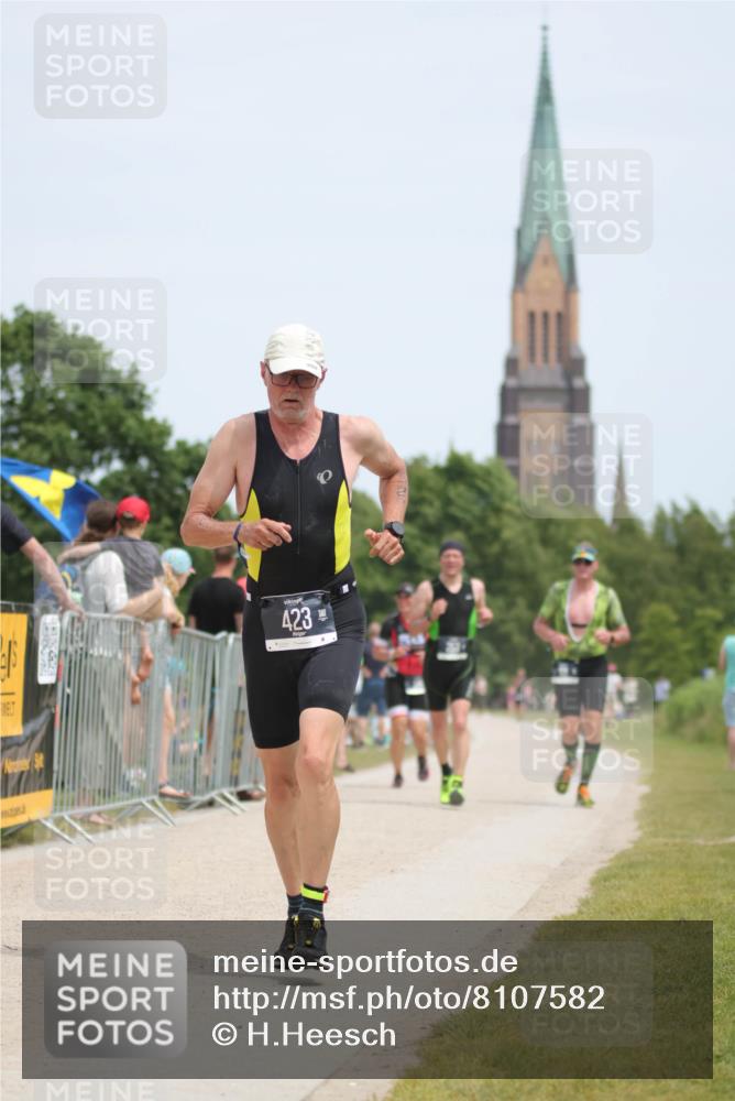 22.06.2025 - Viking Triathlon H.Heesch http://msf.ph/oto/8107582 22.06.2025 13:58:24 Laufen 50, 76, 253, 304, 423 meine-sportfotos.de
