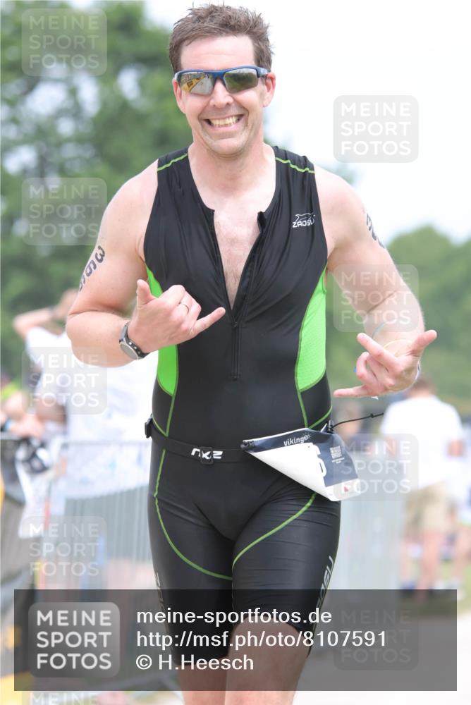 22.06.2025 - Viking Triathlon H.Heesch http://msf.ph/oto/8107591 22.06.2025 14:42:08 Laufen 184, 356, 366, 601 meine-sportfotos.de
