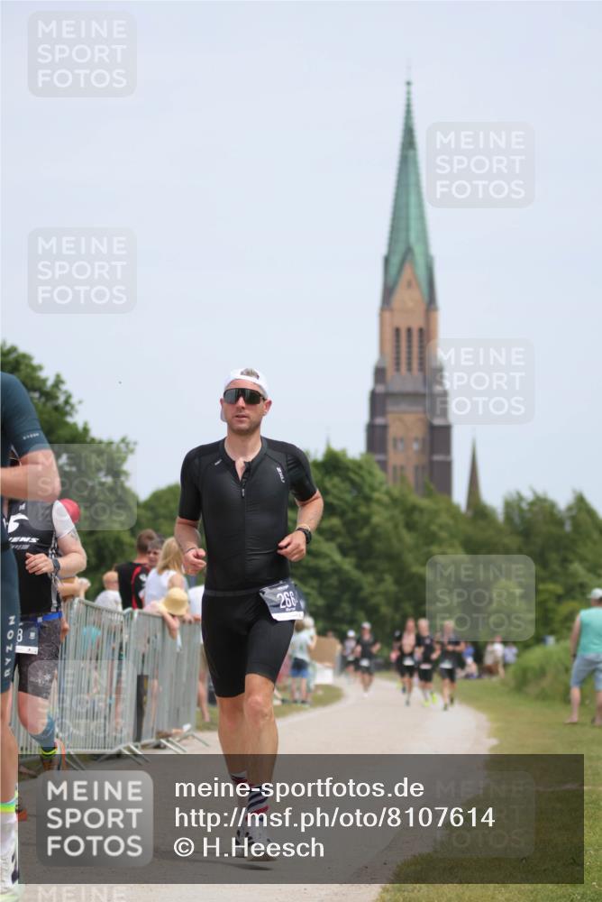 22.06.2025 - Viking Triathlon H.Heesch http://msf.ph/oto/8107614 22.06.2025 13:58:44 Laufen 48, 185, 266 meine-sportfotos.de
