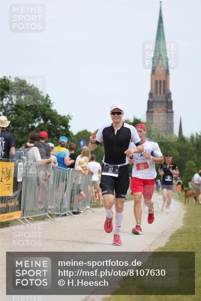 22.06.2025 - Viking Triathlon H.Heesch http://msf.ph/oto/8107630 22.06.2025 14:00:24 Laufen 97, 102, 152, 241, 657 meine-sportfotos.de