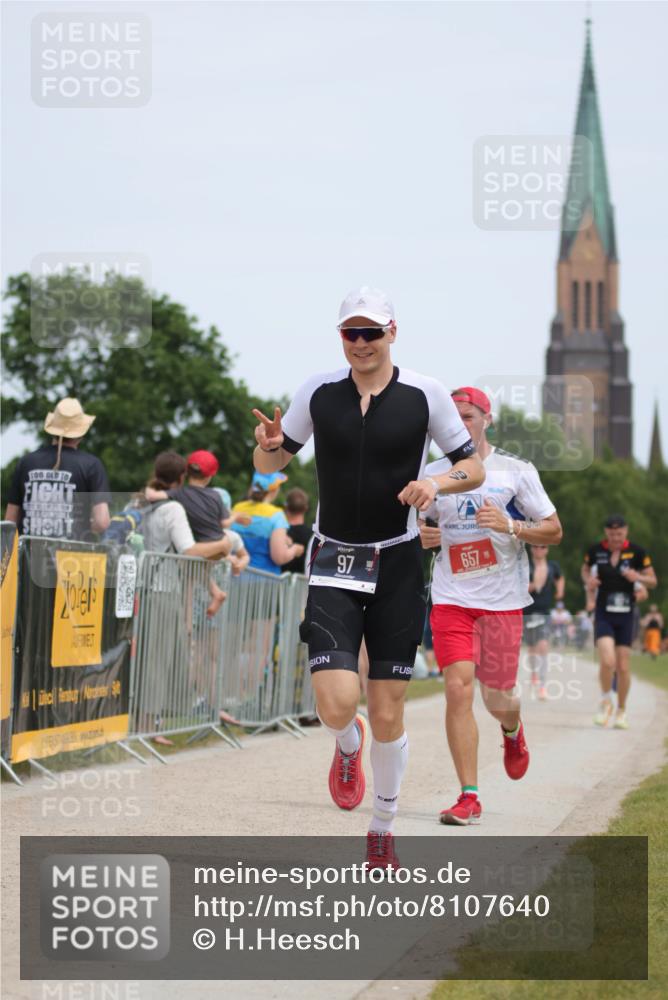 22.06.2025 - Viking Triathlon H.Heesch http://msf.ph/oto/8107640 22.06.2025 14:00:25 Laufen 97, 102, 152, 241, 657 meine-sportfotos.de