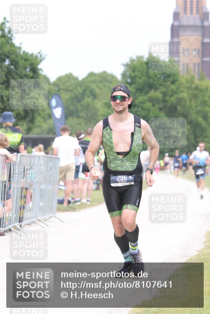 22.06.2025 - Viking Triathlon H.Heesch http://msf.ph/oto/8107641 22.06.2025 14:42:16 Laufen 296 meine-sportfotos.de