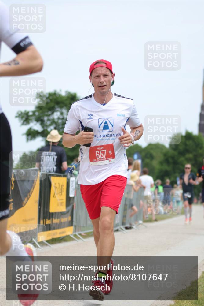 22.06.2025 - Viking Triathlon H.Heesch http://msf.ph/oto/8107647 22.06.2025 14:00:26 Laufen 97, 102, 152, 241, 657 meine-sportfotos.de