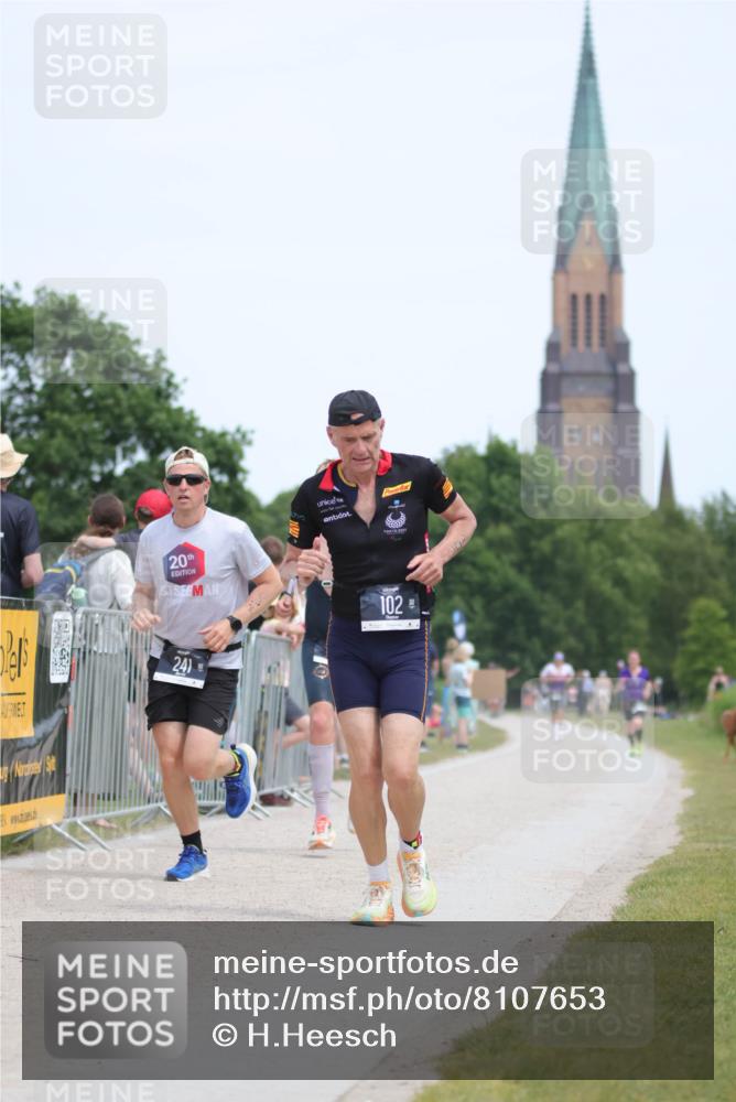 22.06.2025 - Viking Triathlon H.Heesch http://msf.ph/oto/8107653 22.06.2025 14:00:30 Laufen 97, 102, 152, 241, 657 meine-sportfotos.de