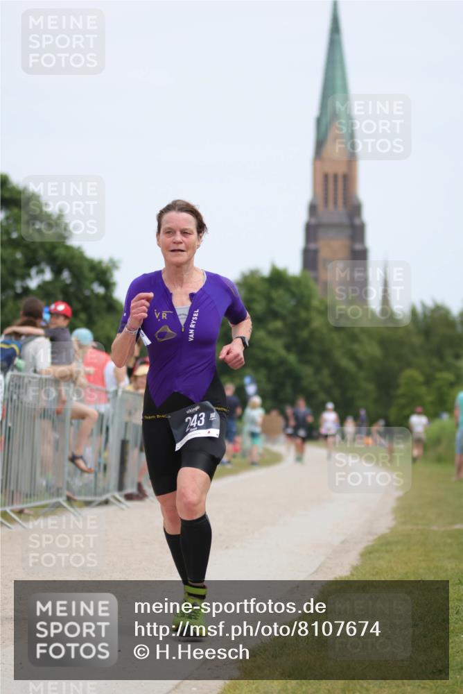 22.06.2025 - Viking Triathlon H.Heesch http://msf.ph/oto/8107674 22.06.2025 14:00:48 Laufen 243, 415 meine-sportfotos.de