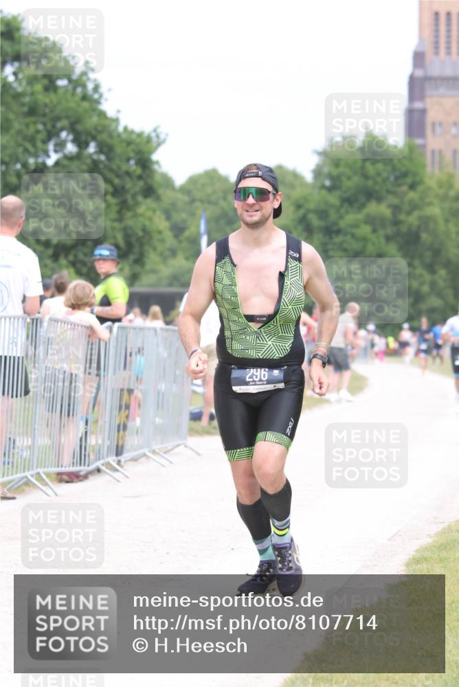 22.06.2025 - Viking Triathlon H.Heesch http://msf.ph/oto/8107714 22.06.2025 14:42:17 Laufen 296 meine-sportfotos.de
