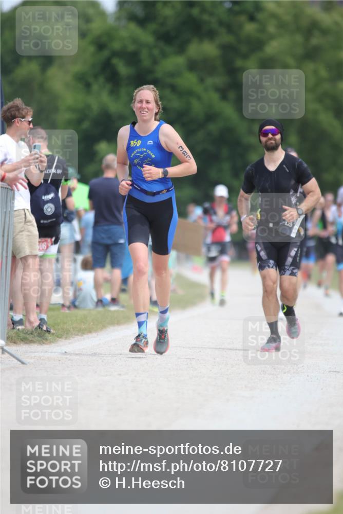 22.06.2025 - Viking Triathlon H.Heesch http://msf.ph/oto/8107727 22.06.2025 14:01:30 Laufen 383, 487 meine-sportfotos.de