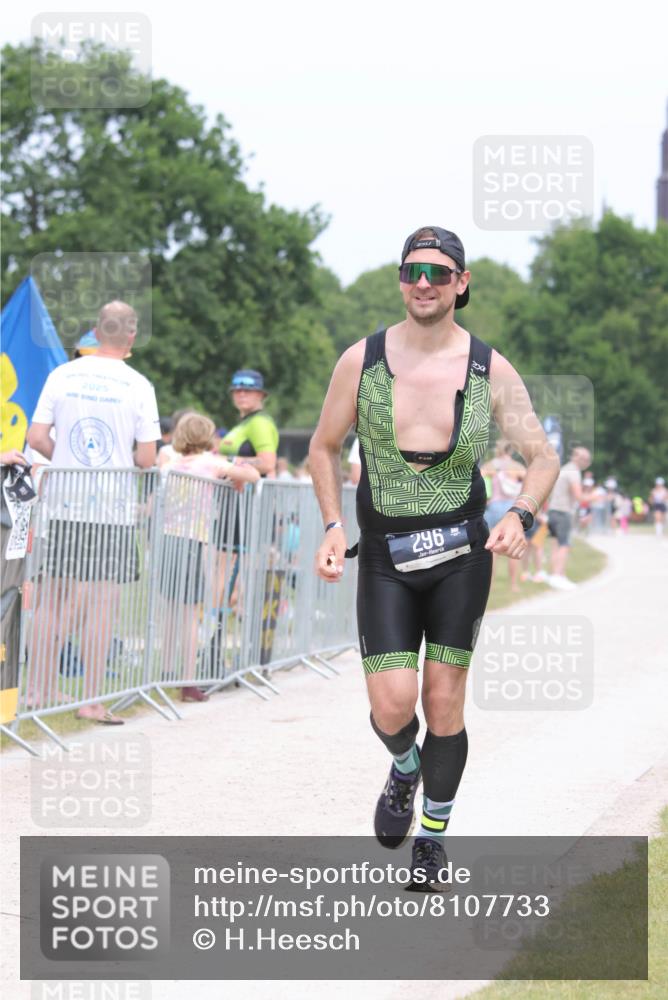 22.06.2025 - Viking Triathlon H.Heesch http://msf.ph/oto/8107733 22.06.2025 14:42:18 Laufen 296 meine-sportfotos.de