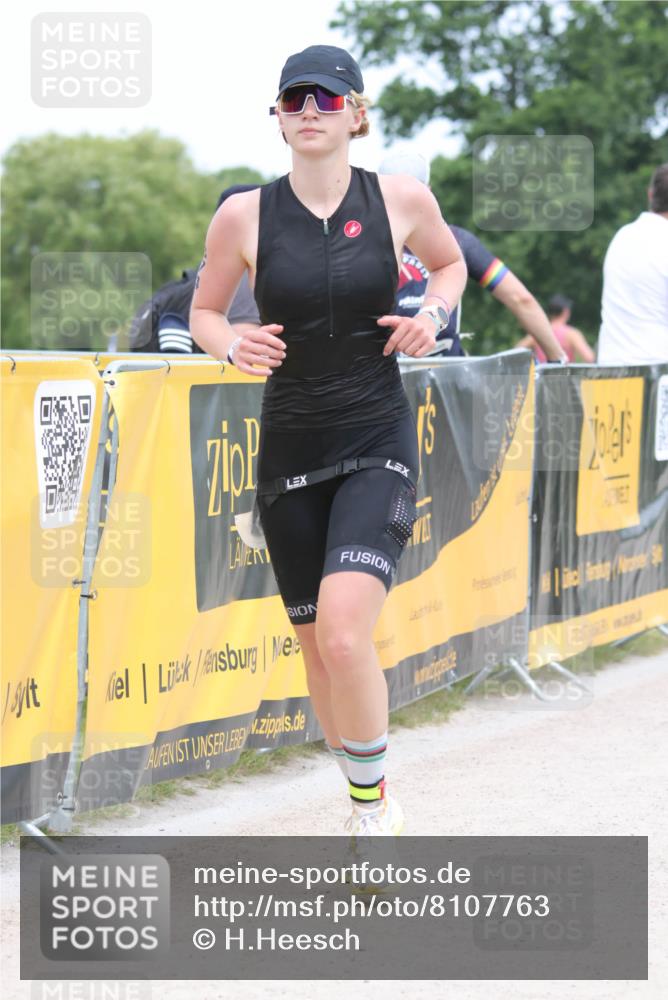 22.06.2025 - Viking Triathlon H.Heesch http://msf.ph/oto/8107763 22.06.2025 14:32:13 Laufen 264, 305, 374, 481 meine-sportfotos.de