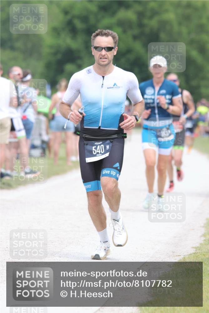 22.06.2025 - Viking Triathlon H.Heesch http://msf.ph/oto/8107782 22.06.2025 14:42:26 Laufen 163, 540, 606 meine-sportfotos.de