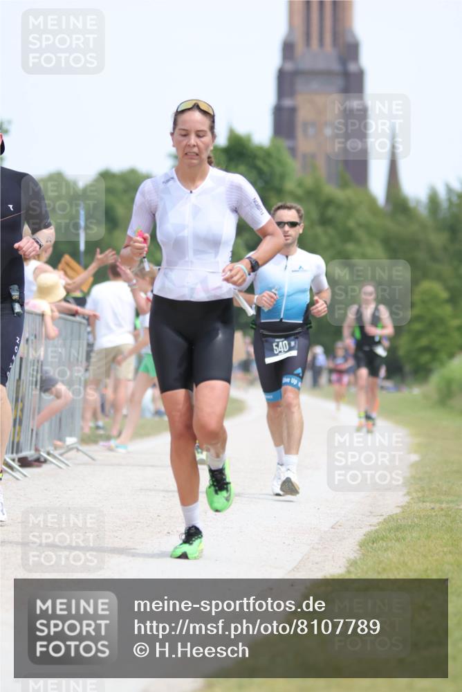 22.06.2025 - Viking Triathlon H.Heesch http://msf.ph/oto/8107789 22.06.2025 14:01:41 Laufen 13, 51, 313, 383, 540, 542 meine-sportfotos.de