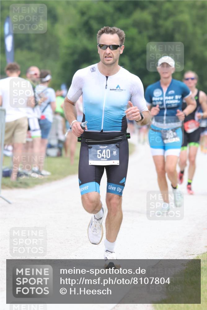 22.06.2025 - Viking Triathlon H.Heesch http://msf.ph/oto/8107804 22.06.2025 14:42:26 Laufen 163, 540, 606 meine-sportfotos.de