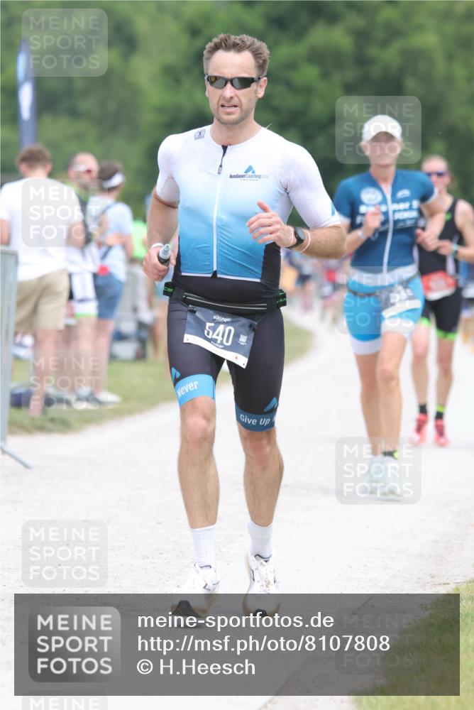 22.06.2025 - Viking Triathlon H.Heesch http://msf.ph/oto/8107808 22.06.2025 14:42:26 Laufen 163, 540, 606 meine-sportfotos.de
