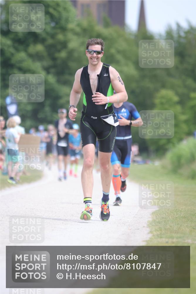 22.06.2025 - Viking Triathlon H.Heesch http://msf.ph/oto/8107847 22.06.2025 14:01:47 Laufen 13, 51, 313, 366, 540 meine-sportfotos.de