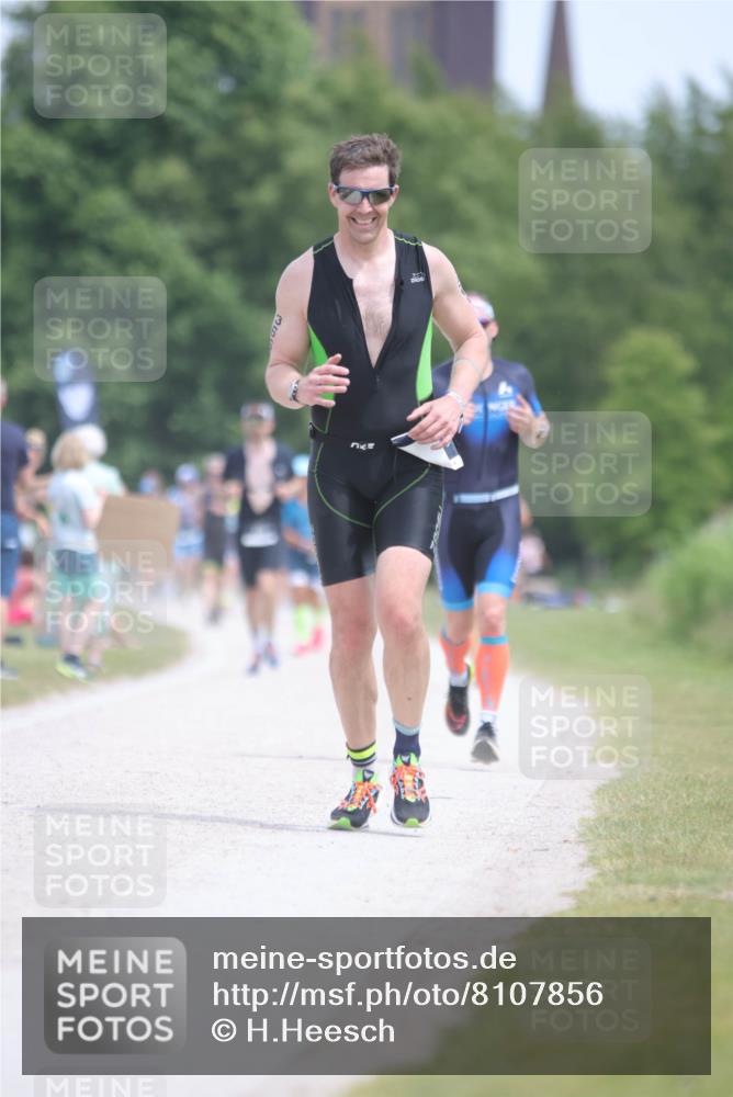 22.06.2025 - Viking Triathlon H.Heesch http://msf.ph/oto/8107856 22.06.2025 14:01:47 Laufen 13, 51, 313, 366, 540 meine-sportfotos.de