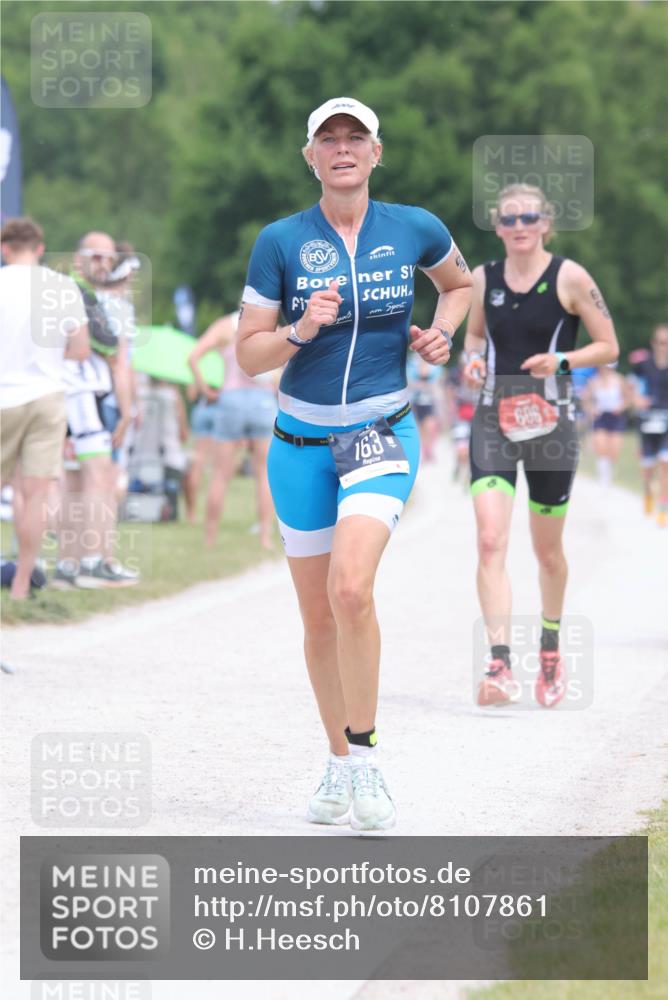 22.06.2025 - Viking Triathlon H.Heesch http://msf.ph/oto/8107861 22.06.2025 14:42:28 Laufen 163, 540, 606 meine-sportfotos.de